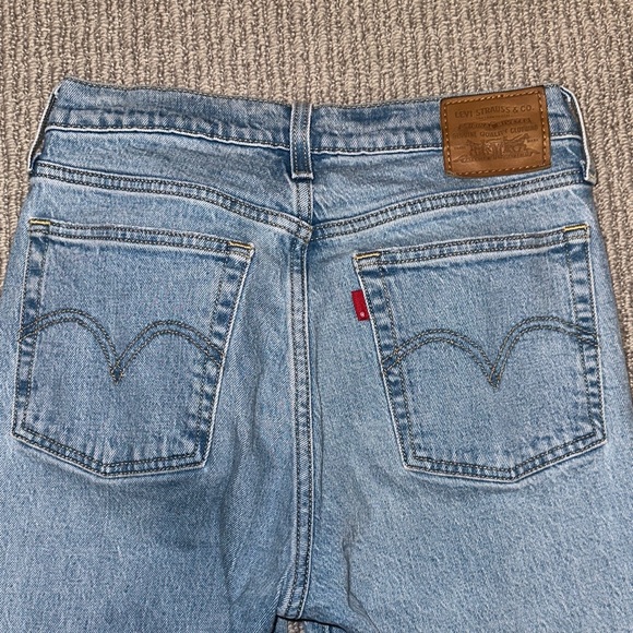 Levi's Denim - Levi's Wedgie Straight Leg Jeans